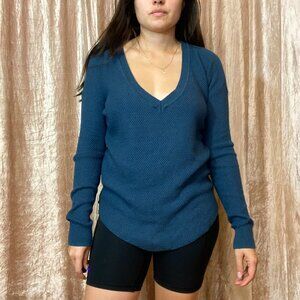 Aritzia Wilfred Silk & Cashmere Waffle Knit V-Neck Long Sleeve Tee